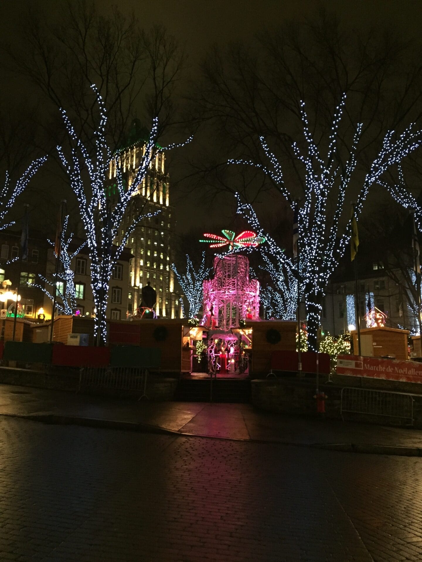 Quebec City: The entrance to the Christmas Market