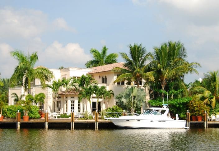 Florida Boating ~ explore the waterways of Ft. Lauderdale, where you'll see luxurious waterfront homes perched on the waterways.